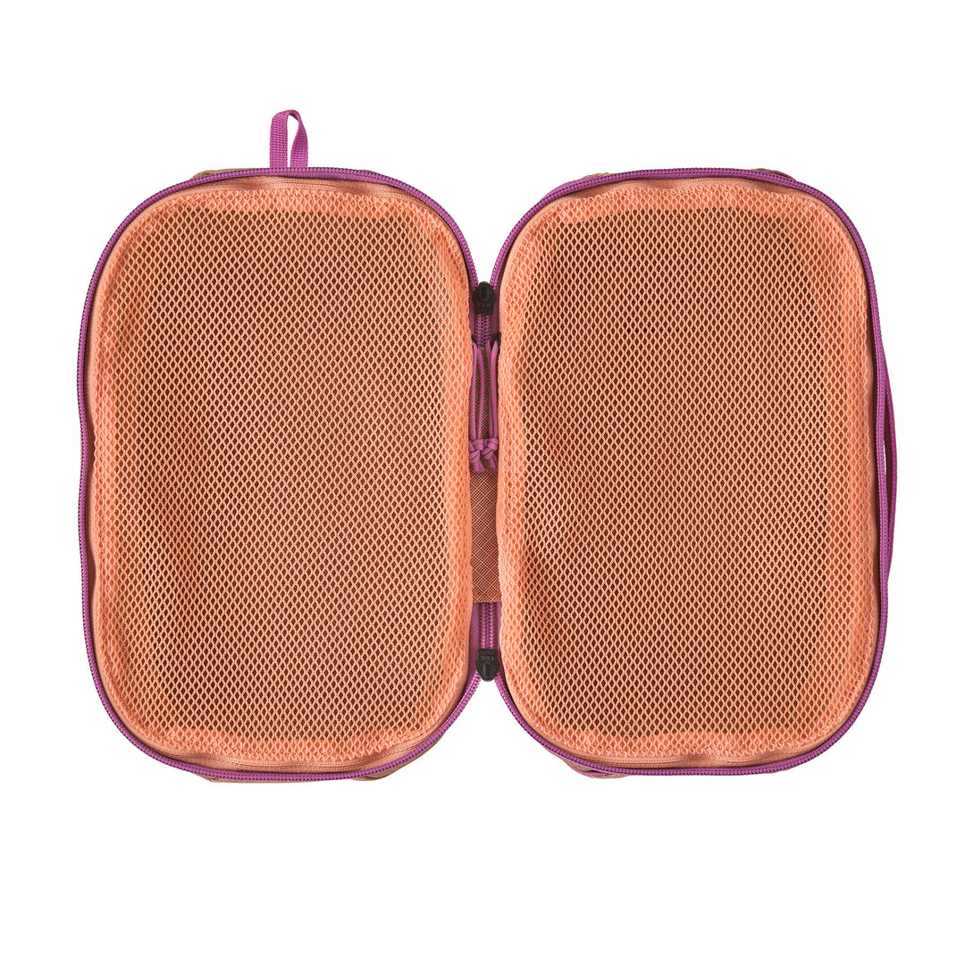 Patagonia - Black Hole Cube 6L - Peach Sherbet – Haven Surf